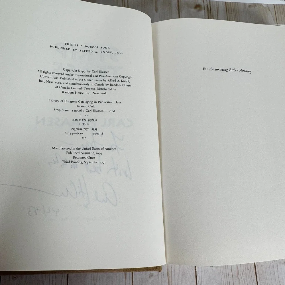 Strip Tease Carl Hiaasen Signed HC 1993 Crime Thriller Knopf